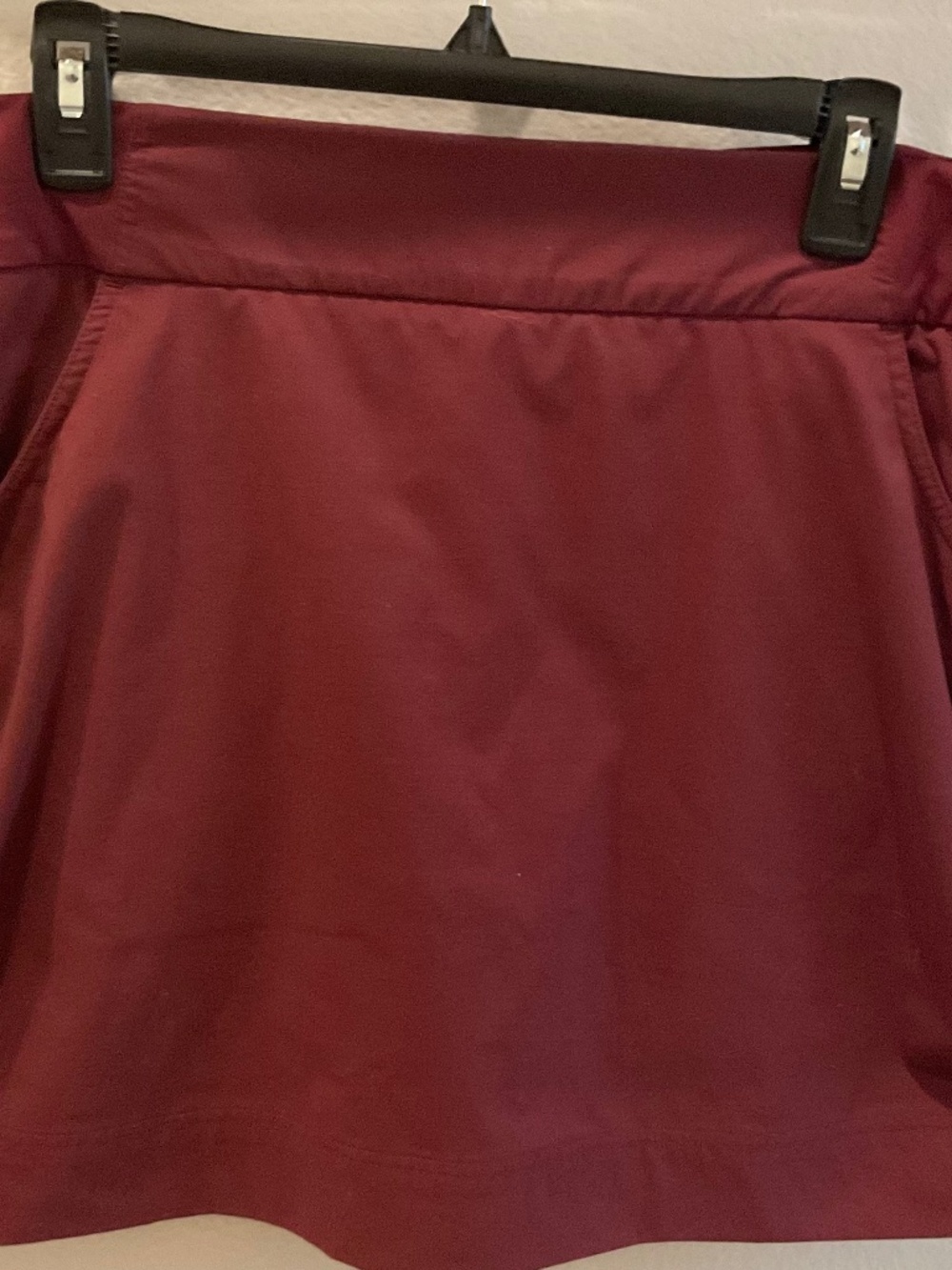 Columbia burgundy skort